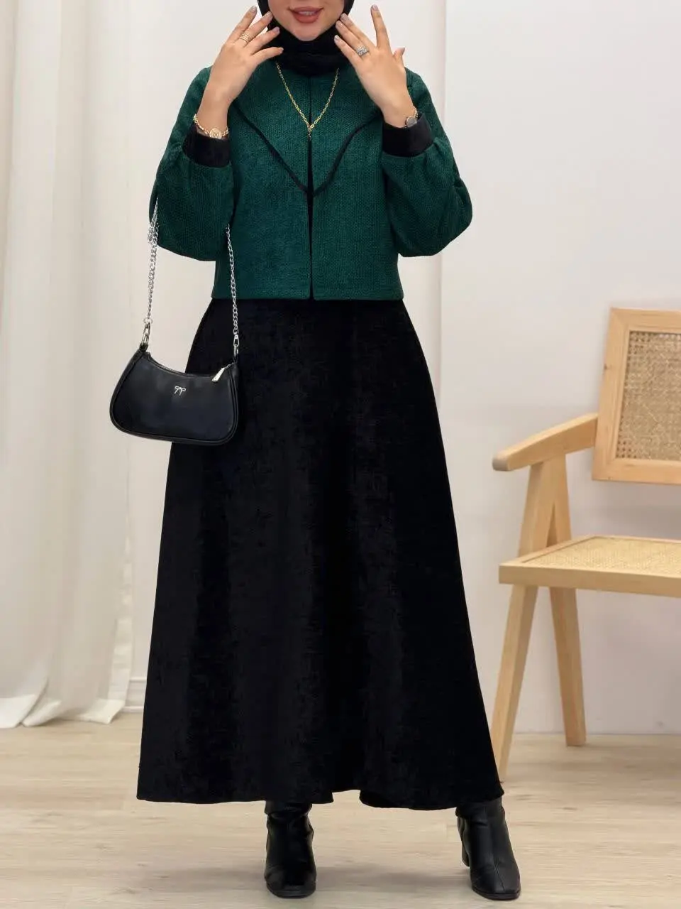 3557-کت و سارافون تانیا